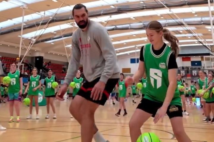 集美们谁懂啊~ 海王亚当斯训练营里血腥大帽女学员！