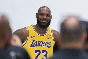 任冉打趣老詹：王重阳召大伙上华山所有人都想是论剑 结果是广告