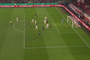 拜仁因误判获利！埃贝尔：担忧边裁能力退化，支持更早启用VAR