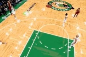 投疯了!米切尔调高弧顶三分再中 个人三分球5中5